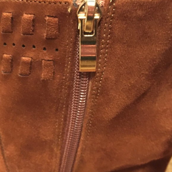 DIBA suede ankle boots with tassels, cinnamon, size 6. - Picture 11 of 12